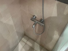 Ugradnja tuš kabine na pločice